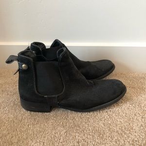 Steve Madden boots- 8